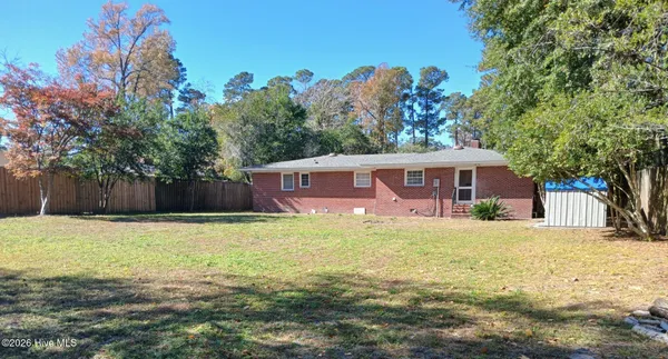 $2,400 | 3826 Winston Boulevard, Wilmington, NC 28403