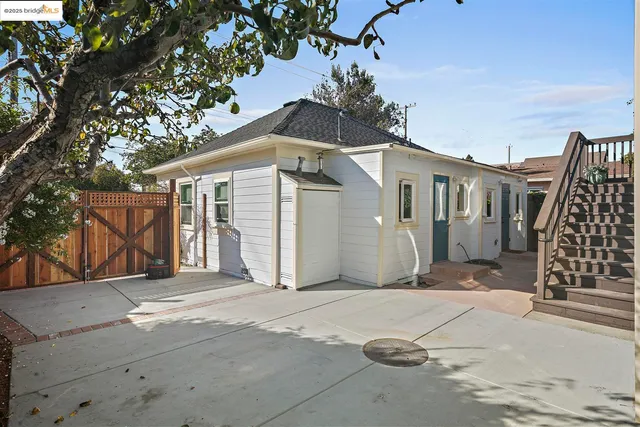 $2,650 | 2439 Tenth Street, Unit B, Berkeley, CA 94710