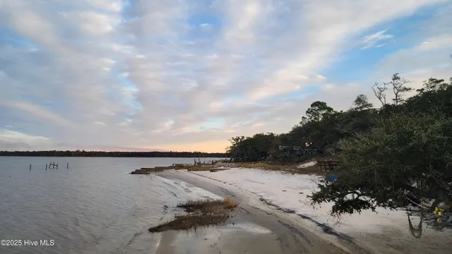 $699,000 | 197 Pamlico Parkway, Beaufort, NC 28516