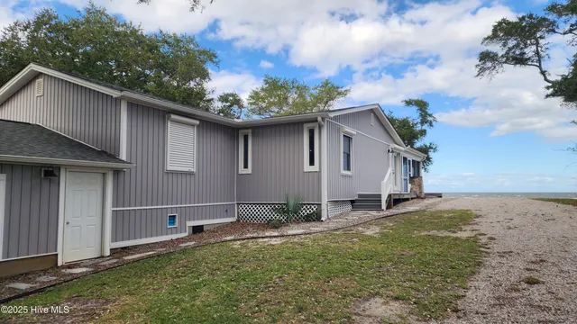 $699,000 | 197 Pamlico Parkway, Beaufort, NC 28516