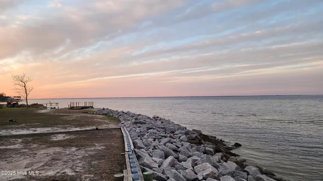 $699,000 | 197 Pamlico Parkway, Beaufort, NC 28516