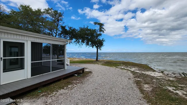 $699,000 | 197 Pamlico Parkway, Beaufort, NC 28516