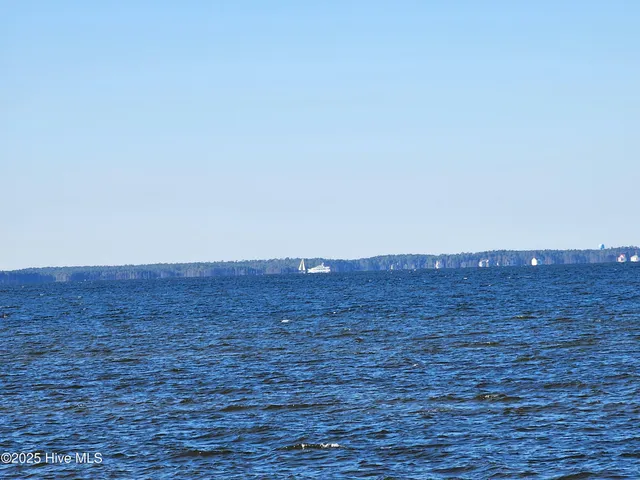 $699,000 | 197 Pamlico Parkway, Beaufort, NC 28516