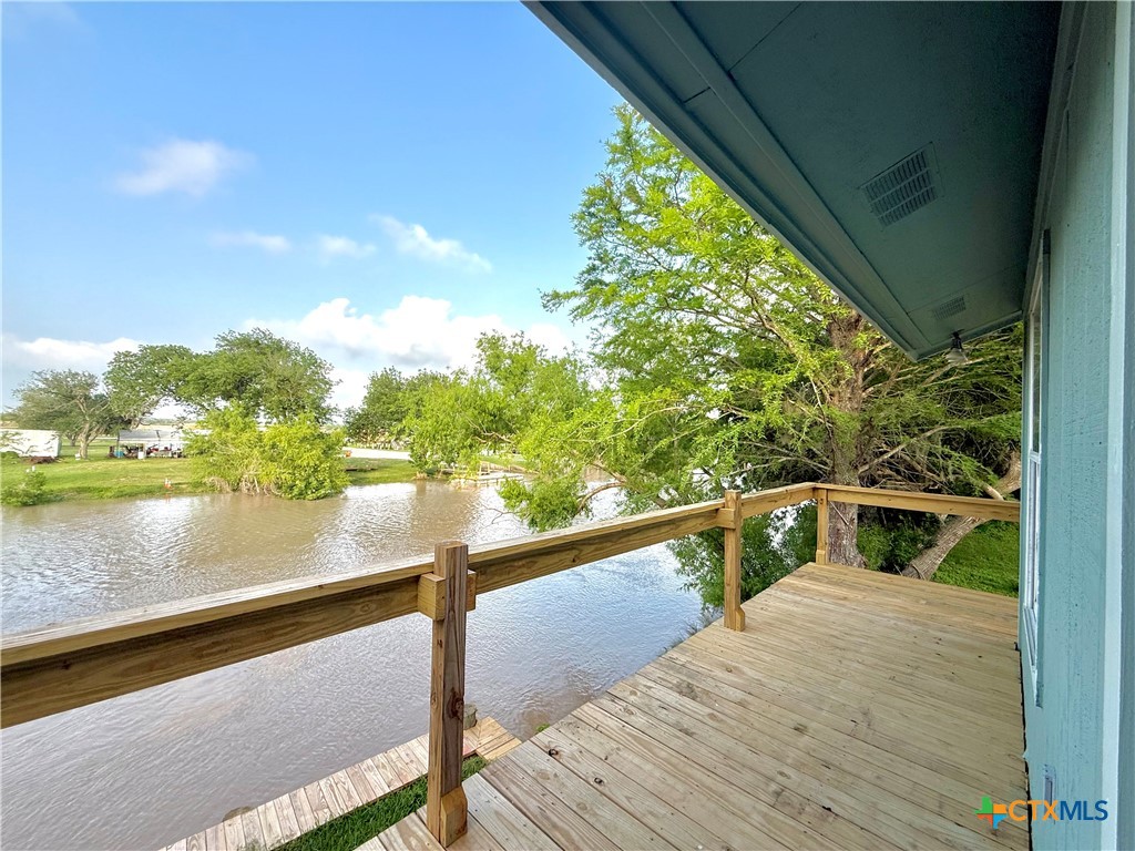 109 River Road Tivoli, TX 77990 - Photo 5 of 39 a view of ocean from a balcony