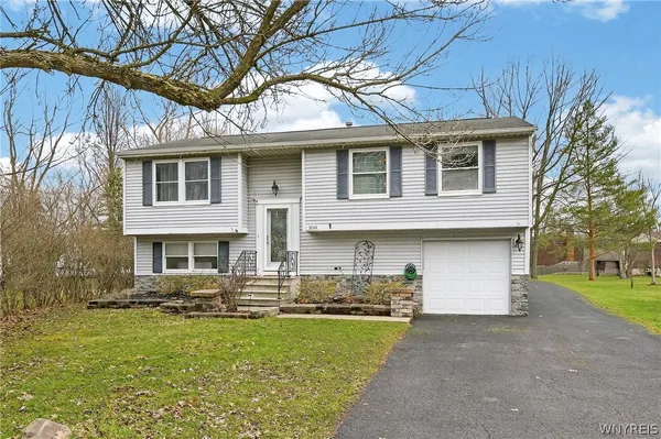 $314,900 | 350 Greengage Circle, Amherst, NY 14051