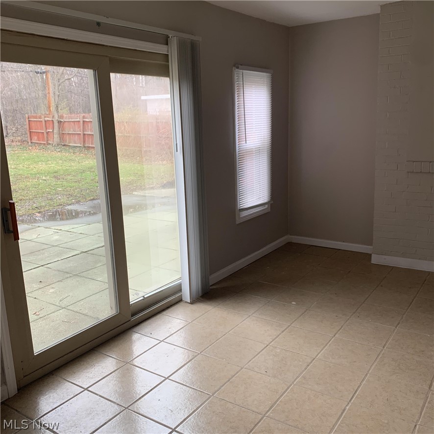 15901 Glynn Road Cleveland, OH 44112 - Photo 9 of 26 Gallery Image 9