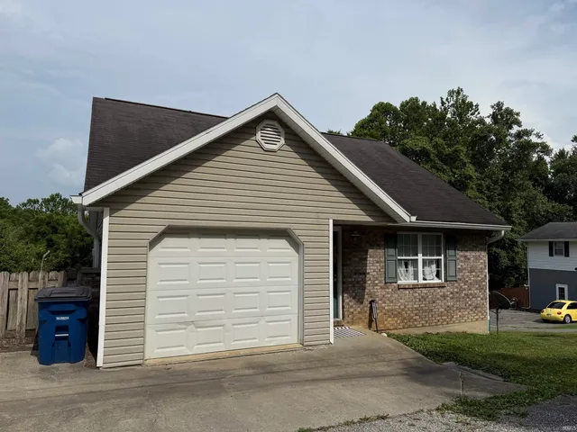 $249,500 | 1630 C Street, Bedford, IN 47421
