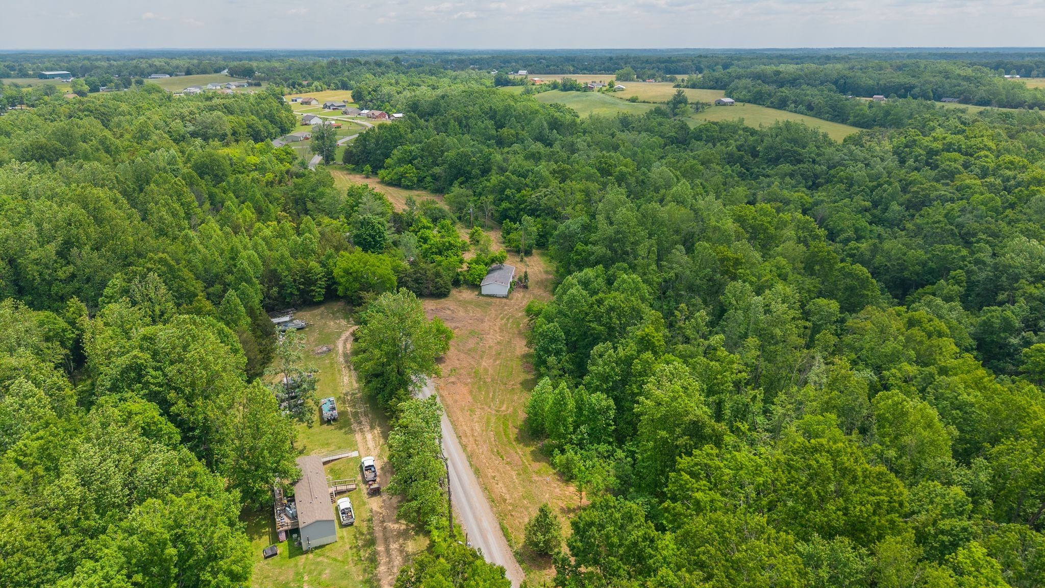 8489 Hoskins Hollow Road Westmoreland, TN 37186 - Photo 2 of 36