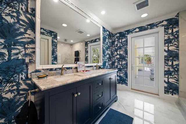 $6,290,000 | 1021 Bay Esplanade, Clearwater Beach, FL 33767