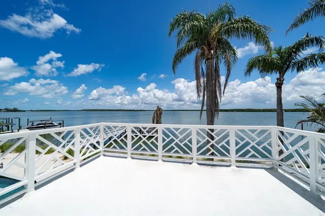 $6,290,000 | 1021 Bay Esplanade, Clearwater Beach, FL 33767