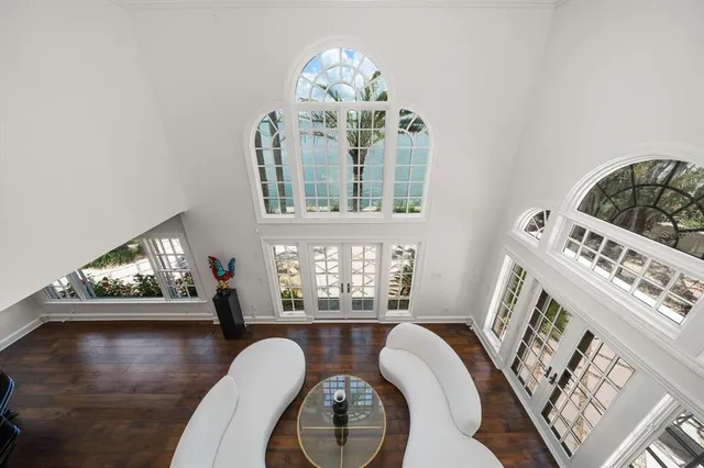 $6,290,000 | 1021 Bay Esplanade, Clearwater Beach, FL 33767