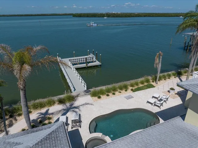 $6,290,000 | 1021 Bay Esplanade, Clearwater Beach, FL 33767