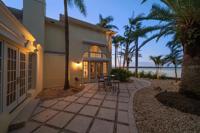 $6,290,000 | 1021 Bay Esplanade, Clearwater Beach, FL 33767