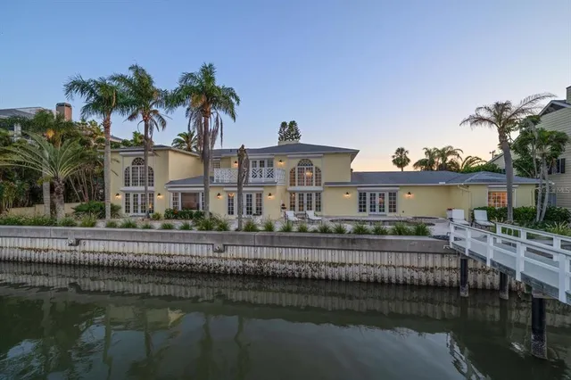 $6,290,000 | 1021 Bay Esplanade, Clearwater Beach, FL 33767
