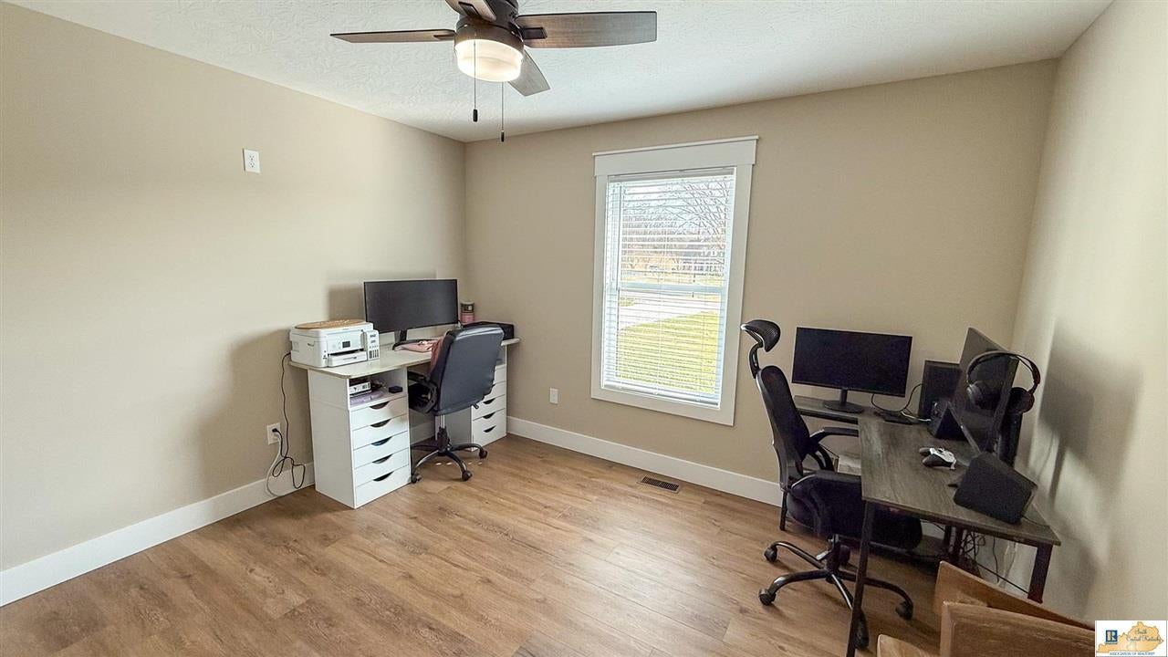 2796 Finney Road Glasgow, KY 42141 - Photo 17 of 22 Gallery Image 17