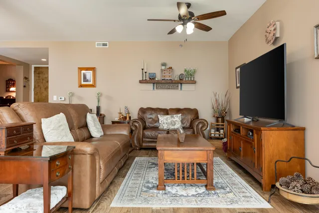 $795,000 | 200 Manufacturers Road, Unit 316, Chattanooga, TN 37405