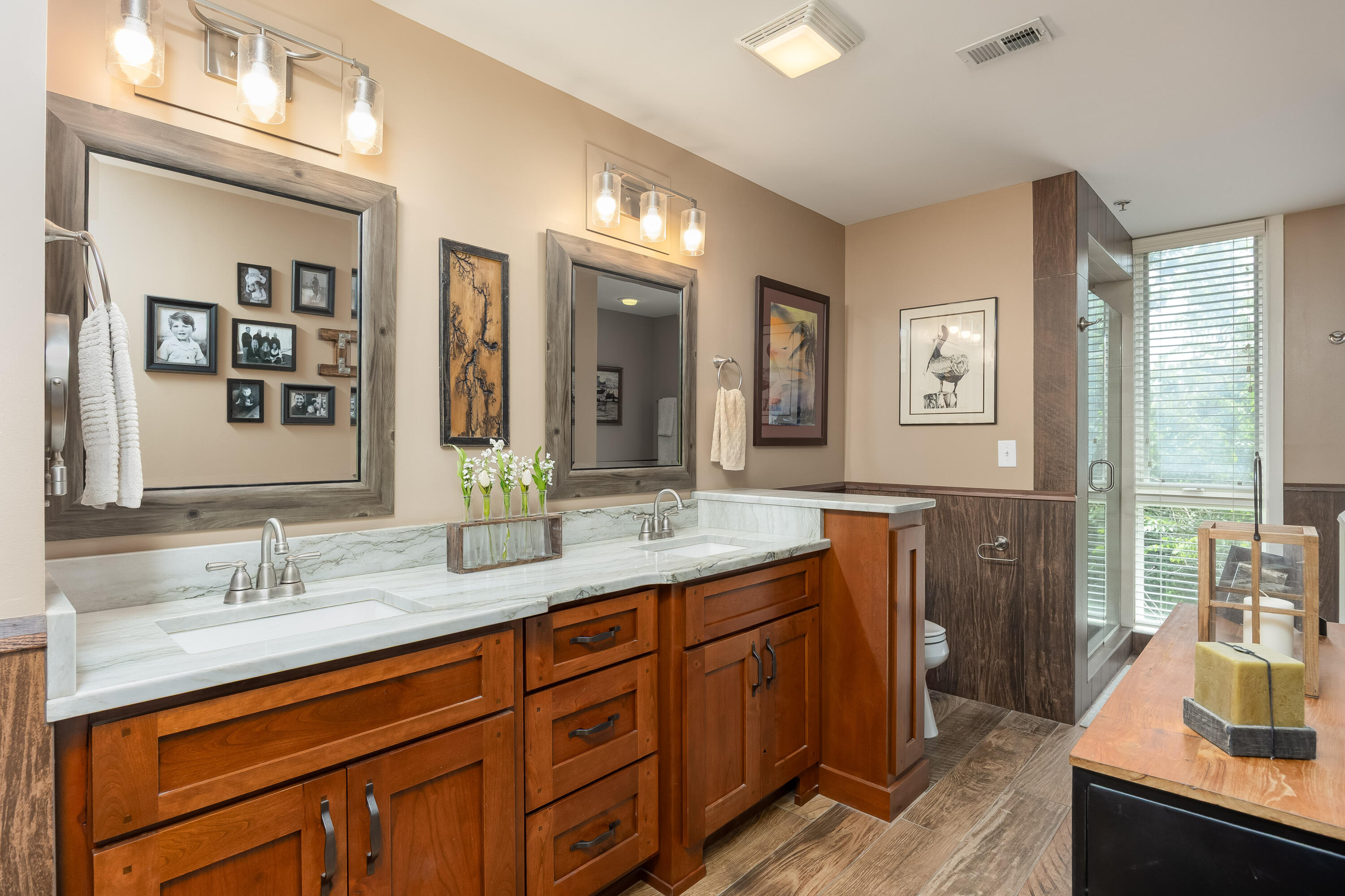 200 Manufacturers Road, Unit 316 Chattanooga, TN 37405 - Photo 16 of 46 Primary En Suite