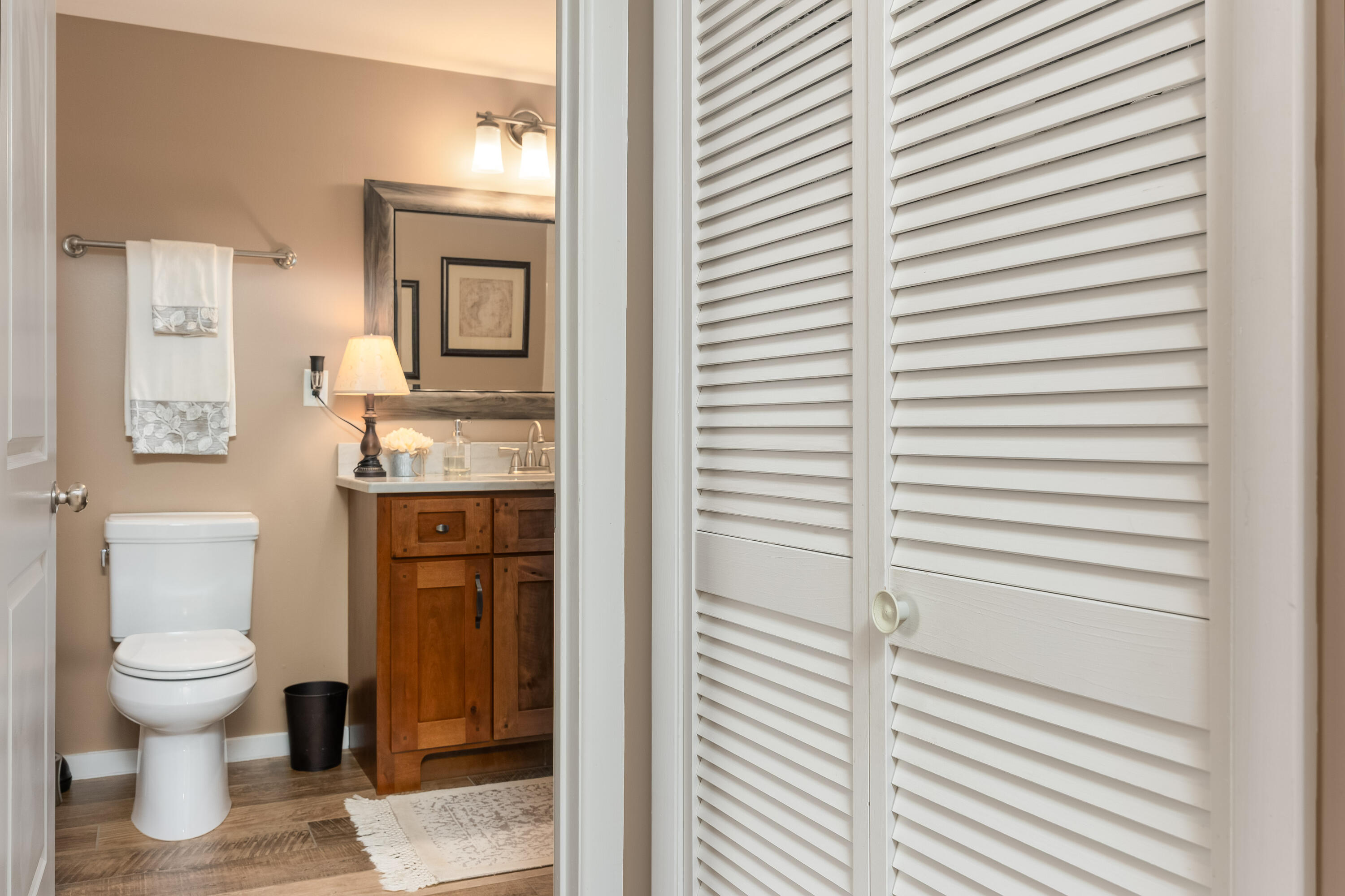 200 Manufacturers Road, Unit 316 Chattanooga, TN 37405 - Photo 20 of 46 Second Bath