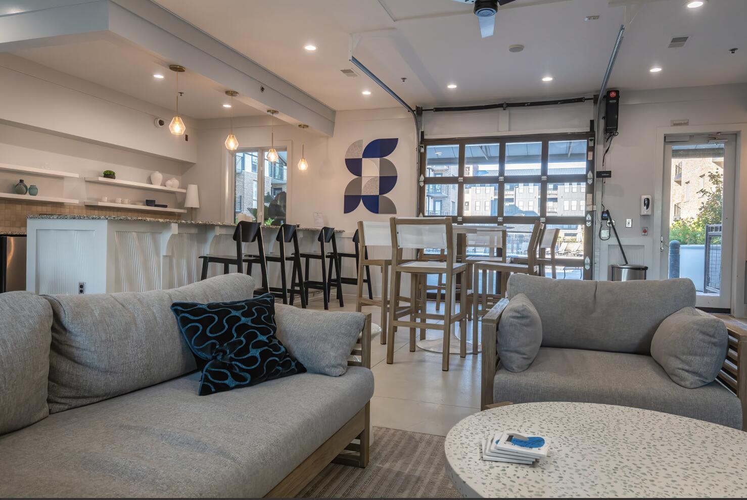 200 Manufacturers Road, Unit 316 Chattanooga, TN 37405 - Photo 28 of 46 Poolside Cabana