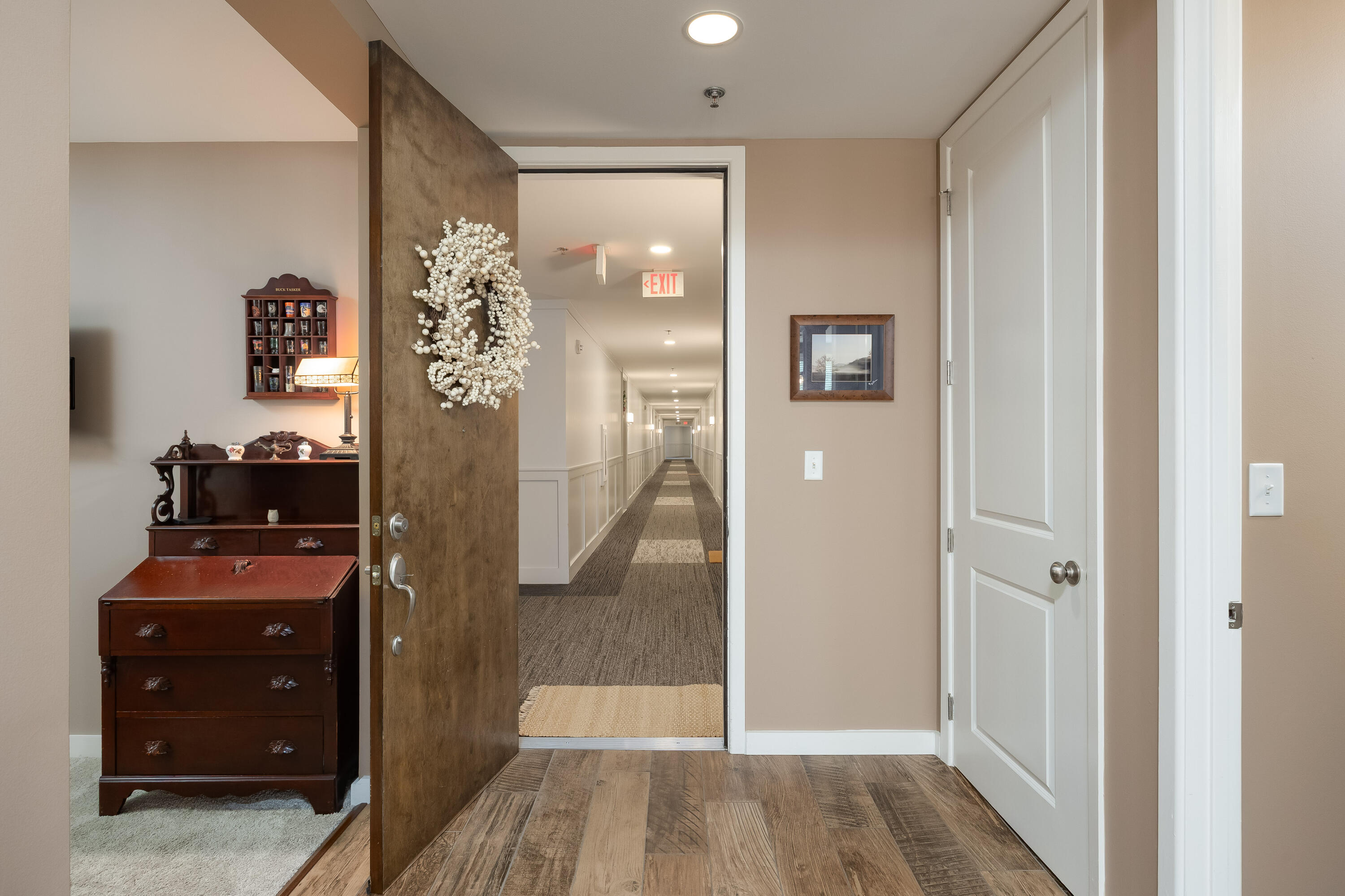 200 Manufacturers Road, Unit 316 Chattanooga, TN 37405 - Photo 3 of 46 Foyer Entry