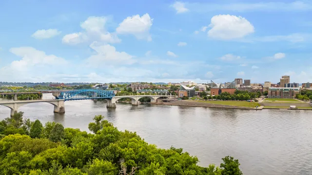 $795,000 | 200 Manufacturers Road, Unit 316, Chattanooga, TN 37405