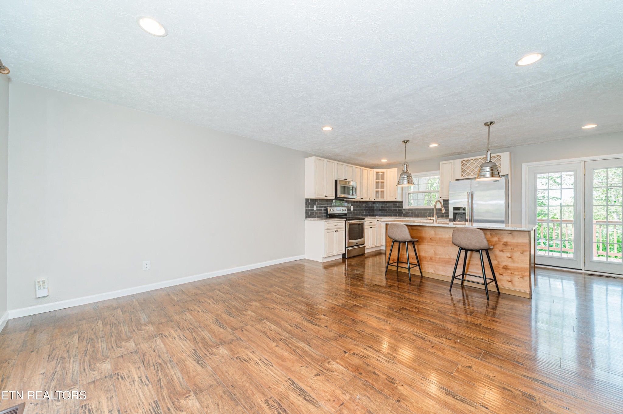 4229 Abercorn Road Knoxville, TN 37921 - Photo 6 of 41 Gallery Image 6
