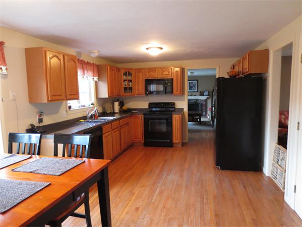 62 Ridgewood Road Worcester, MA 01606 - Photo 11 of 30 Gallery Image 11