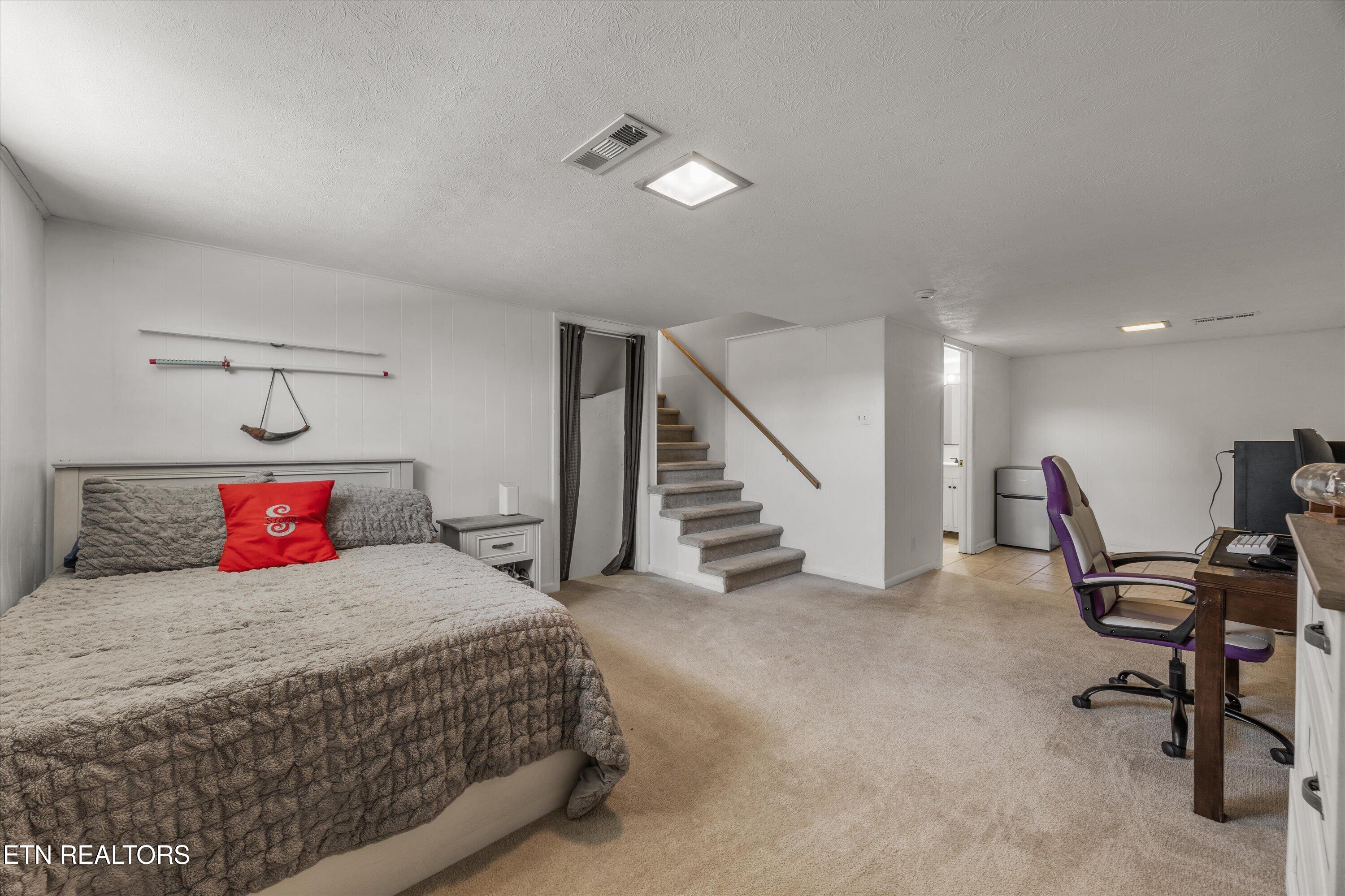 102 Canterbury Road Oak Ridge, TN 37830 - Photo 22 of 32 33-102 Canterbury Rd 34