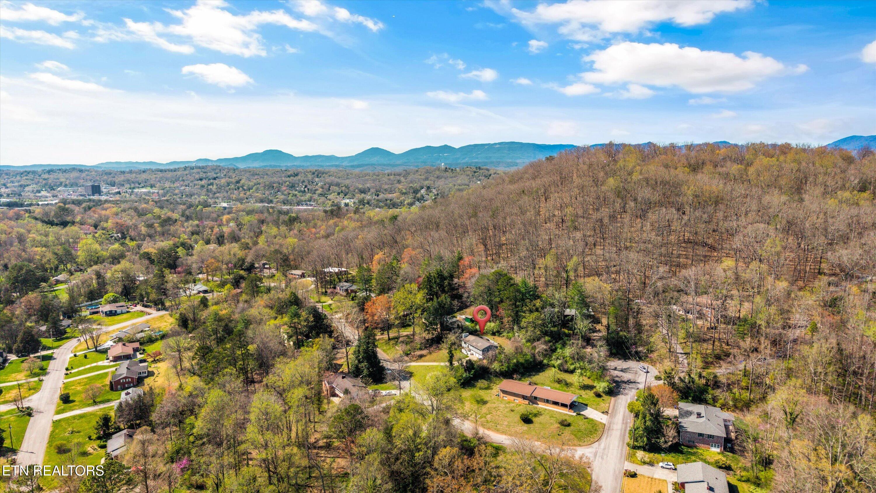 102 Canterbury Road Oak Ridge, TN 37830 - Photo 32 of 32 43-102 Canterbury Rd 06