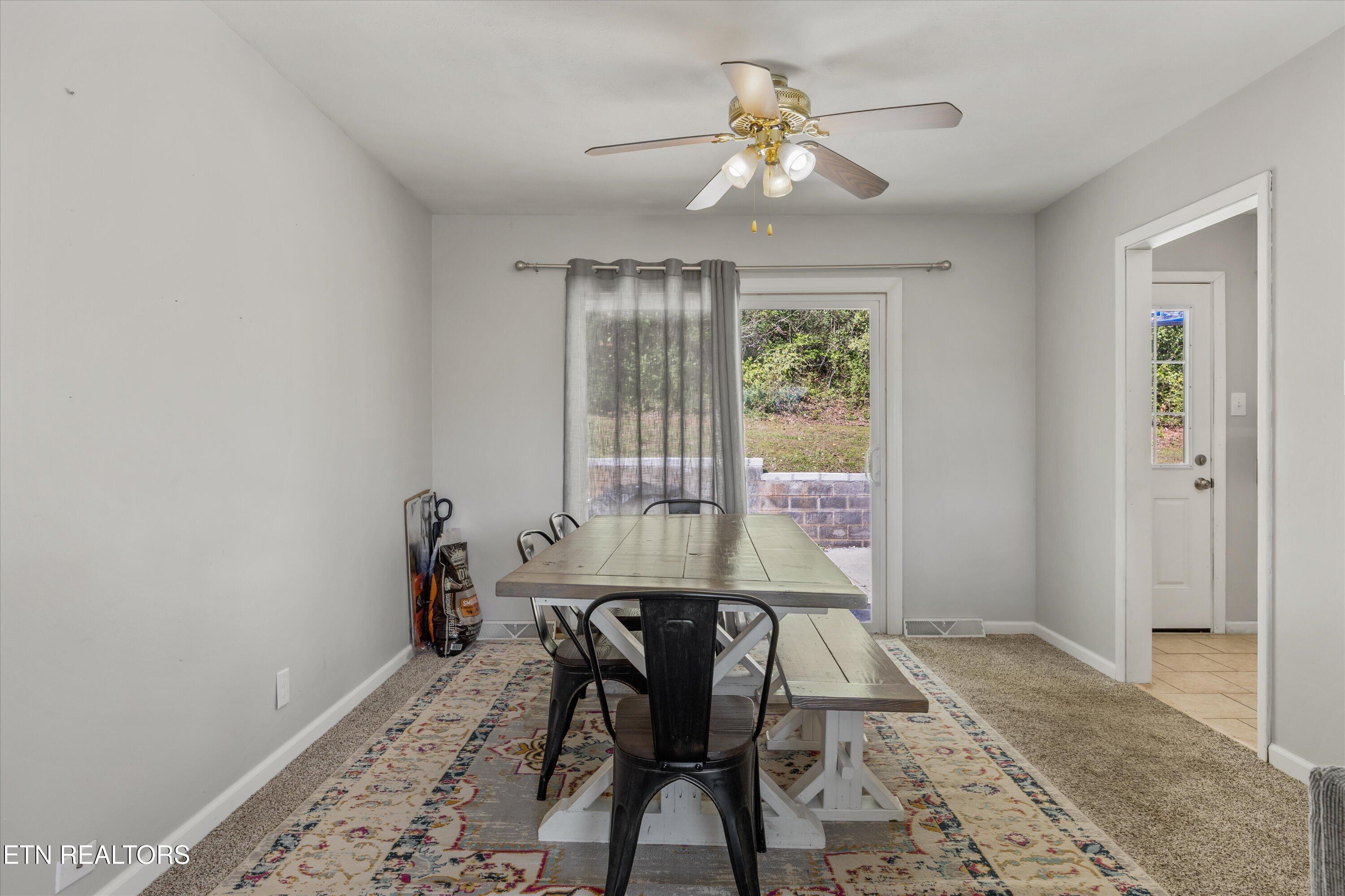 102 Canterbury Road Oak Ridge, TN 37830 - Photo 9 of 32 17-102 Canterbury Rd 18