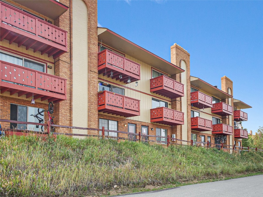 150 Evergreen Road, Unit C303 Dillon, CO 80435 - Photo 31 of 35 a view of a building with a yard