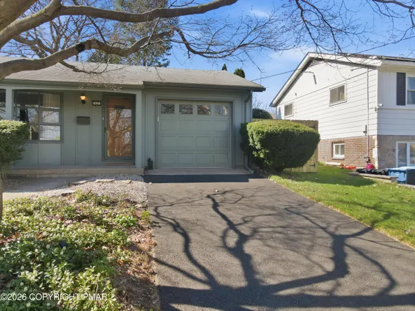 $329,000 | 1621 Lenox Avenue, Bethlehem, PA 18018