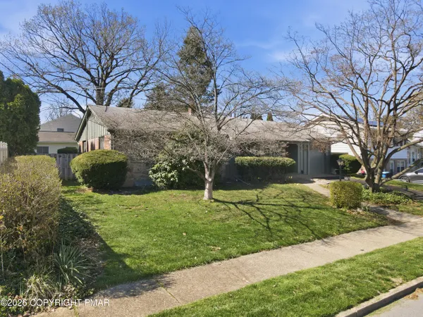 $329,000 | 1621 Lenox Avenue, Bethlehem, PA 18018