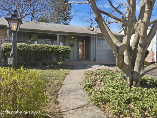 $329,000 | 1621 Lenox Avenue, Bethlehem, PA 18018