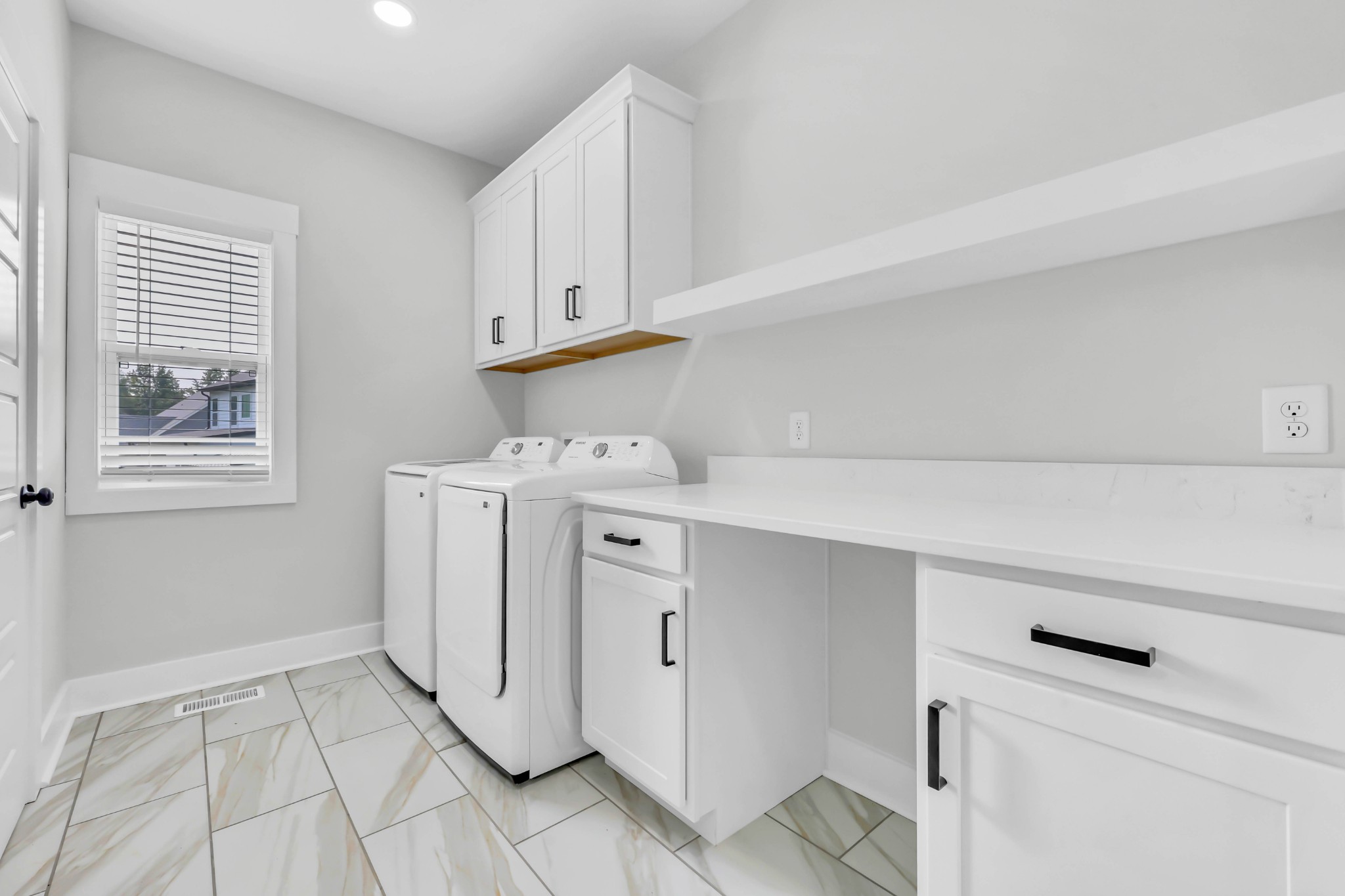 1725 Powell Road Clarksville, TN 37043 - Photo 27 of 48 Gallery Image 27