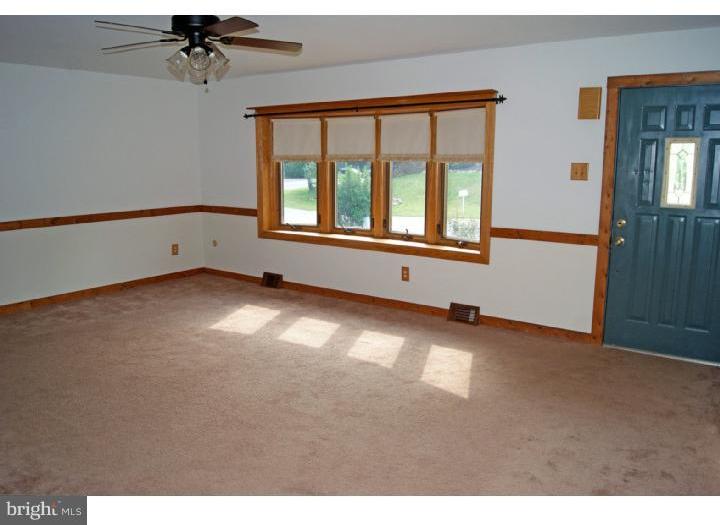 11 Heather Road Newark, DE 19702 - Photo 3 of 25 Gallery Image 3