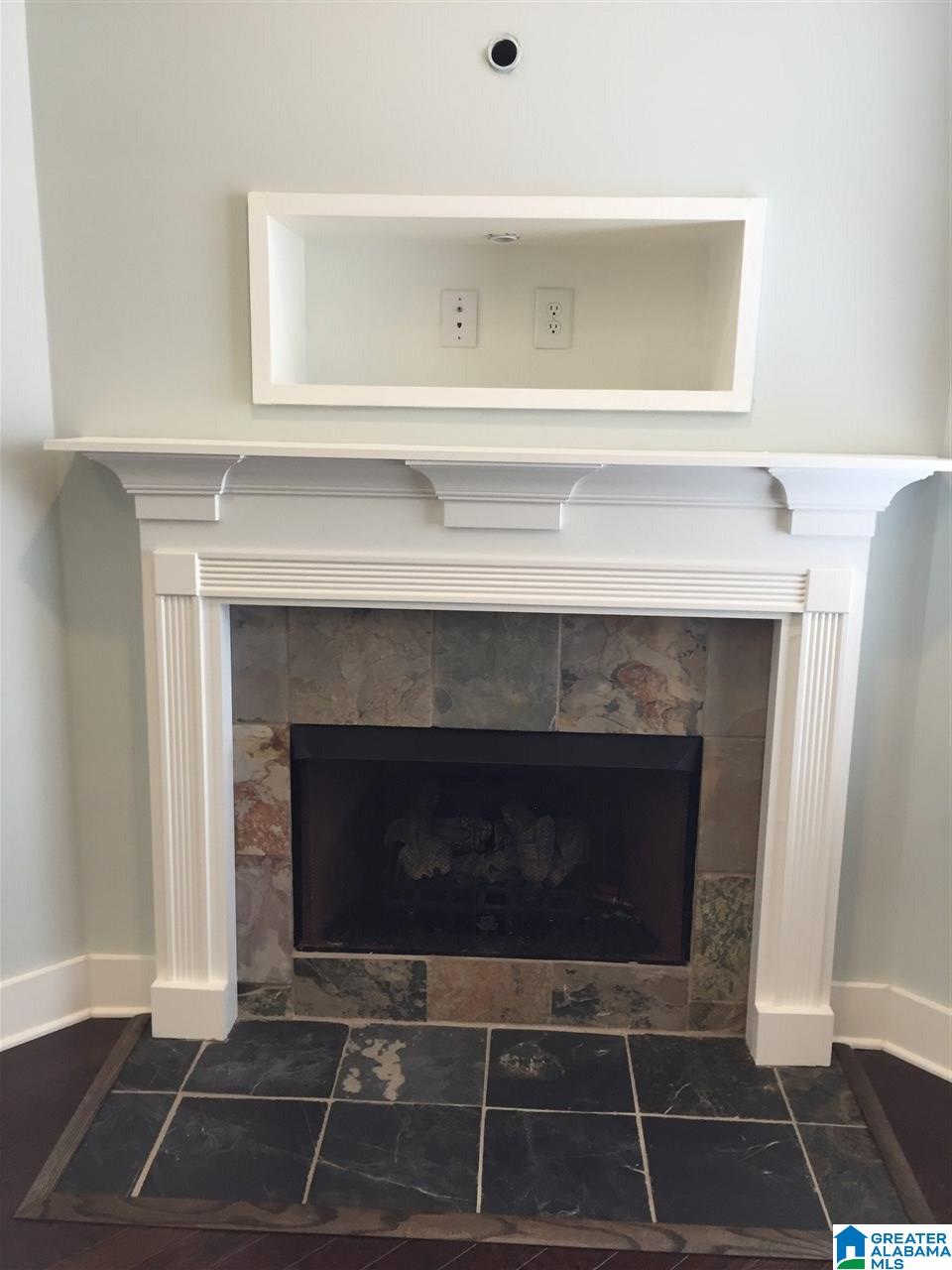 1257 Grants Way Birmingham, AL 35210 - Photo 6 of 47