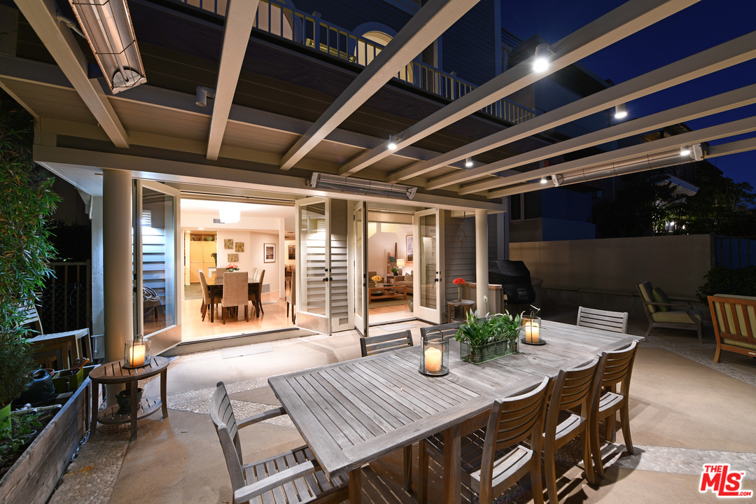 4907 Roma Court Marina del Rey, CA 90292 - Photo 15 of 18 Gallery Image 15