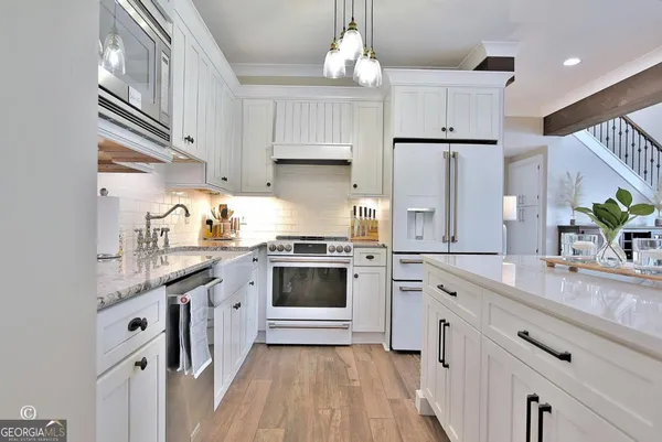 $989,000 | 239 Robin Drive, Hamilton, GA 31811