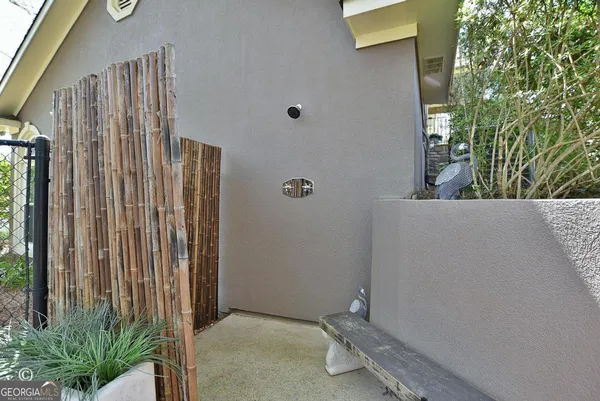 $989,000 | 239 Robin Drive, Hamilton, GA 31811