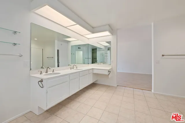 $7,950 | 1631 Michael Lane, Pacific Palisades, CA 90272