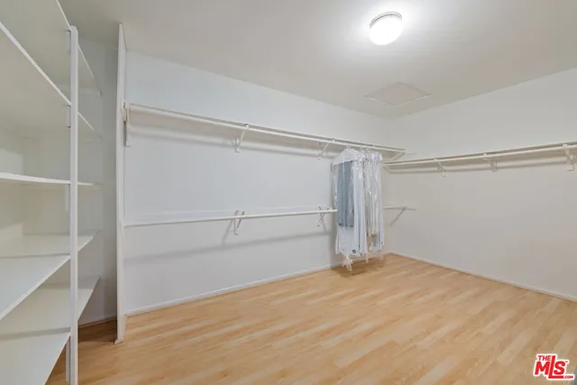 $7,950 | 1631 Michael Lane, Pacific Palisades, CA 90272