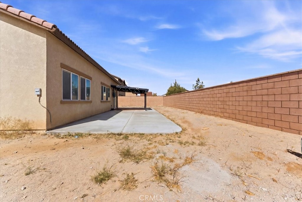 11886 Sierra Road Victorville, CA 92392 - Photo 31 of 41
