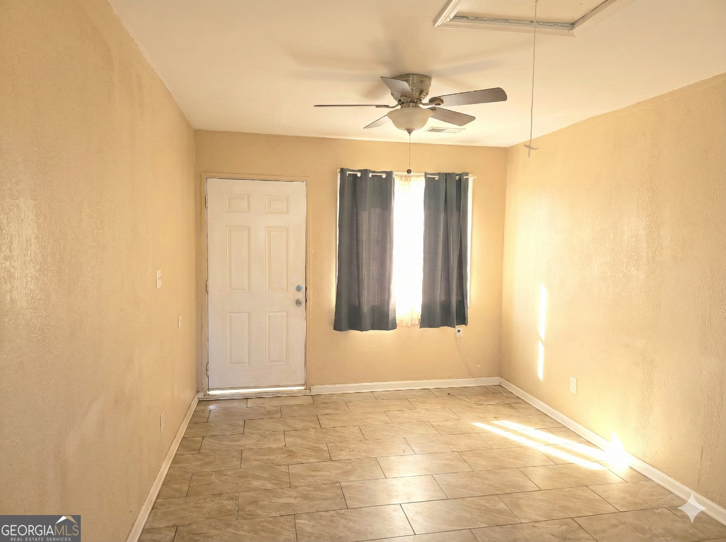 1347 East Washington Road, Unit A Atlanta, GA 30344 - Photo 2 of 8