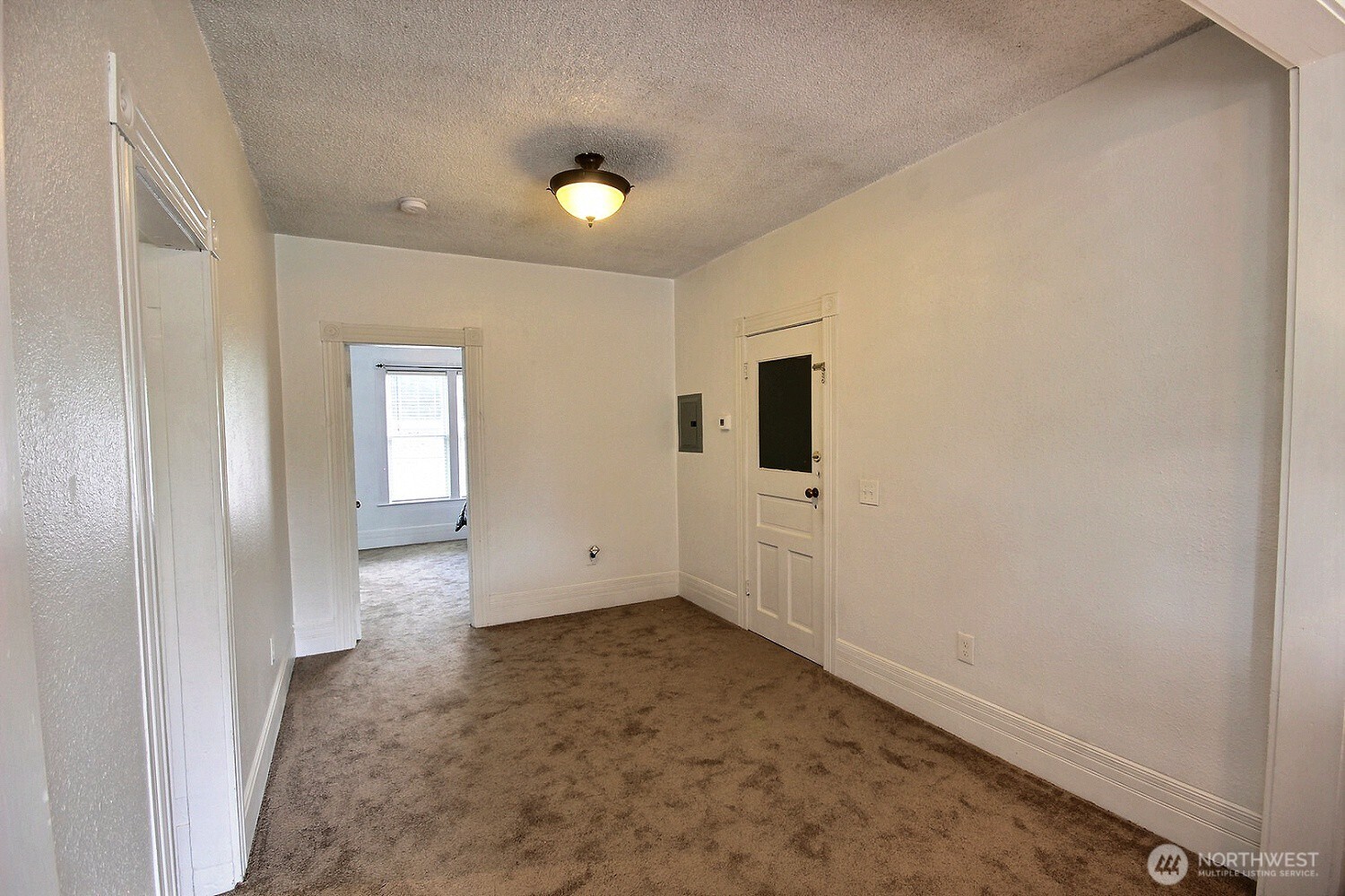 414 Sumner Avenue Sumner, WA 98390 - Photo 7 of 22 a view of an empty room