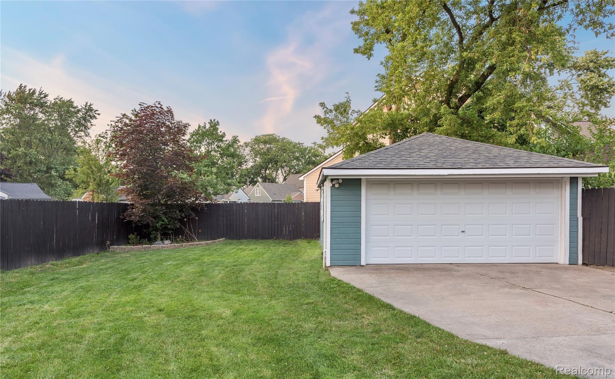 2034 Crooks Road Royal Oak, MI 48073 - Photo 18 of 18 fullsizeoutput_31f1.jpeg
