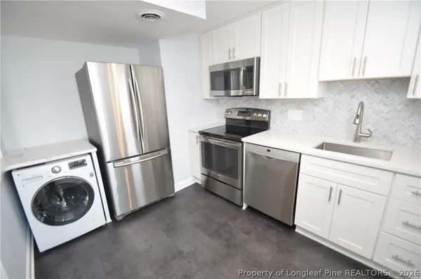 $1,695 | 1008 Nichols Drive, Raleigh, NC 27605