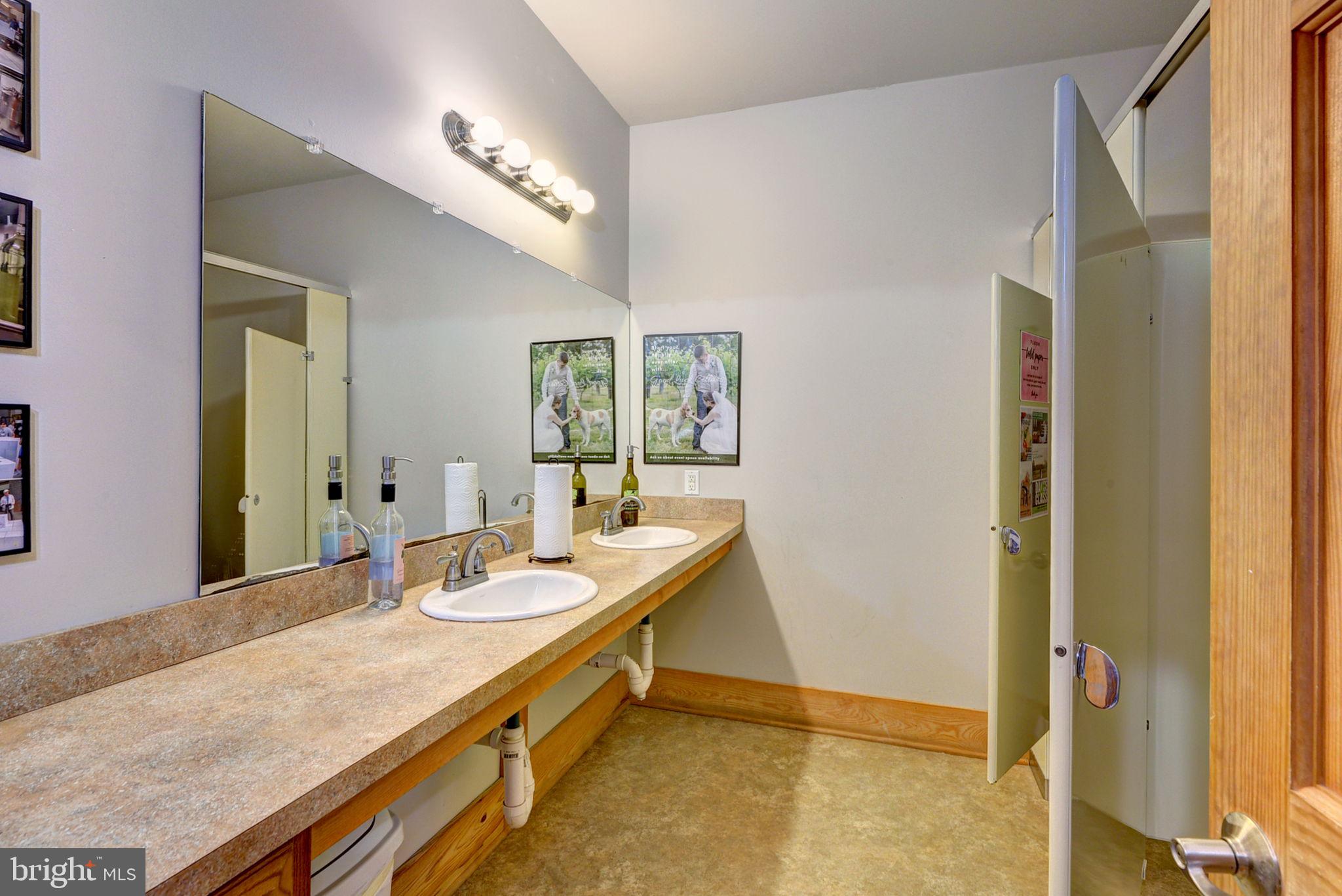 1025 Goodluck Road Lancaster, VA 22503 - Photo 57 of 132