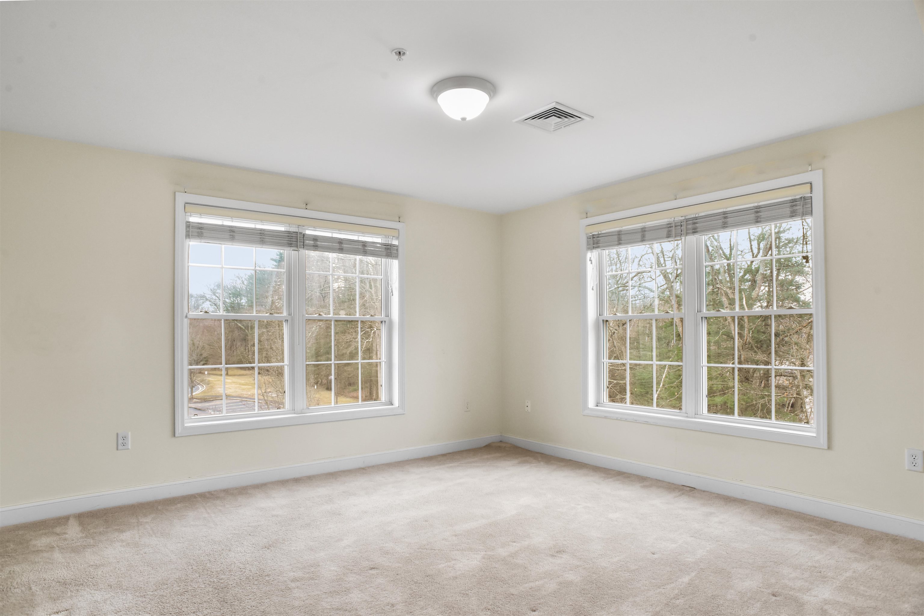 59 Cluff Road, Unit 42 Salem, NH 03079 - Photo 5 of 32