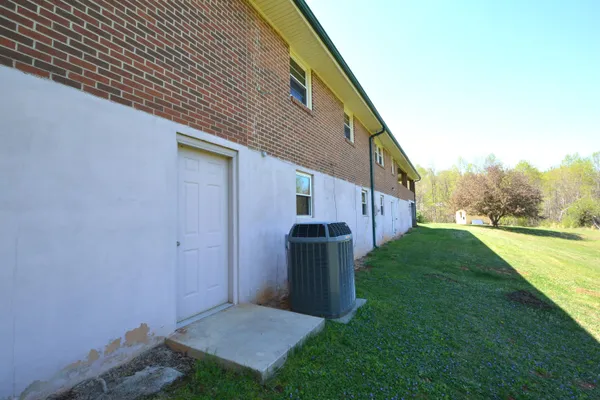 $325,000 | 2335 Pleasant Hill Road, Ferrum, VA 24088
